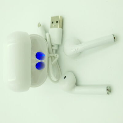 Беспроводные наушники с кейсом Bluetooth гарнитура HBQ i8 Mini Белые фото в интернет магазине WiseSmart.com.ua