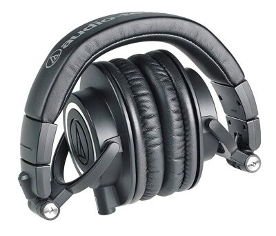 Наушники звукоизоляционные Audio-Technica ATH-M50X фото в интернет магазине WiseSmart.com.ua