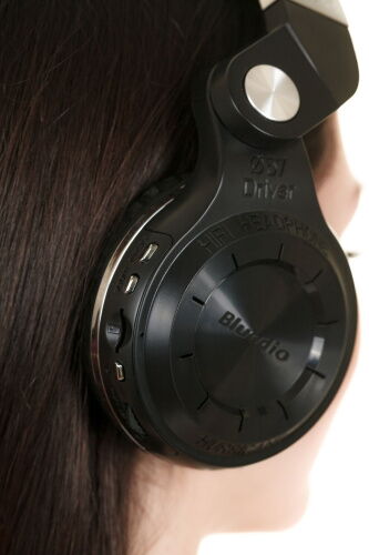 Беспроводные Bluetooth наушники Bluedio T2 Plus со встроенным радио Черный (hpblt2plusbl) фото в интернет магазине WiseSmart.com.ua